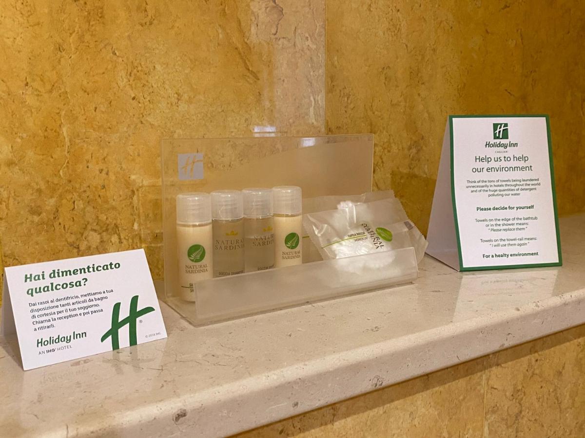 Holiday Inn Cagliari By Ihg Esterno foto